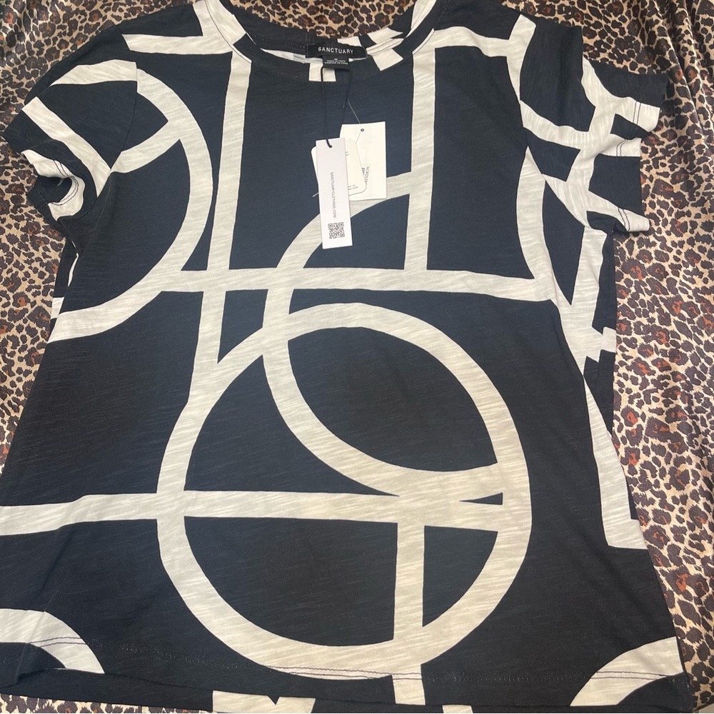 Sanctuary Short Sleeve Tee